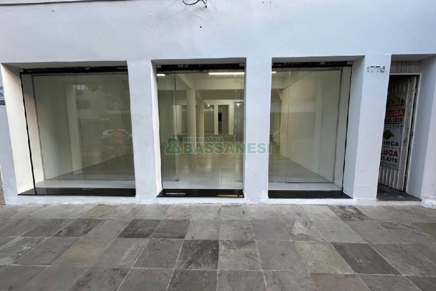 Loja com 640m², no bairro Centro em Caxias do Sul para Alugar