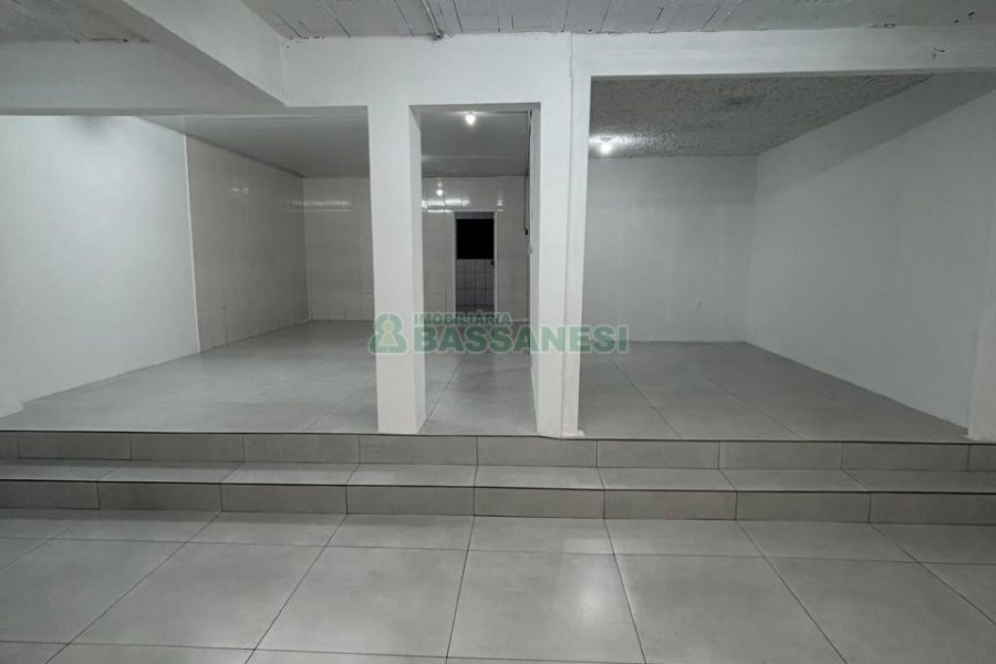 Loja com 640m², no bairro Centro em Caxias do Sul para Alugar