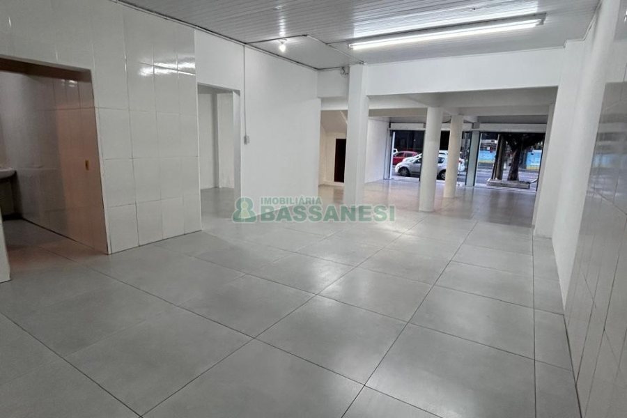 Loja com 640m², no bairro Centro em Caxias do Sul para Alugar