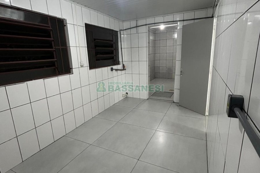 Loja com 640m², no bairro Centro em Caxias do Sul para Alugar