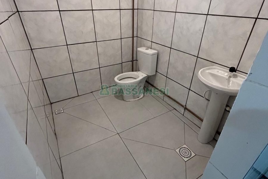 Loja com 640m², no bairro Centro em Caxias do Sul para Alugar