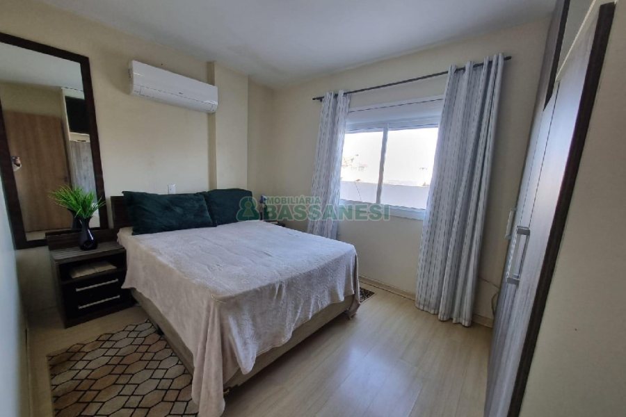 Apto Mobiliado com 72m², 2 dormitórios, 1 vaga, no bairro Vinhedos em Caxias do Sul para Alugar