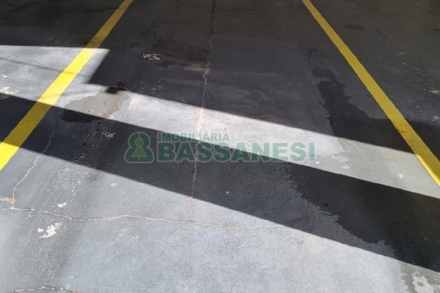 Apto Mobiliado com 72m², 2 dormitórios, 1 vaga, no bairro Vinhedos em Caxias do Sul para Alugar