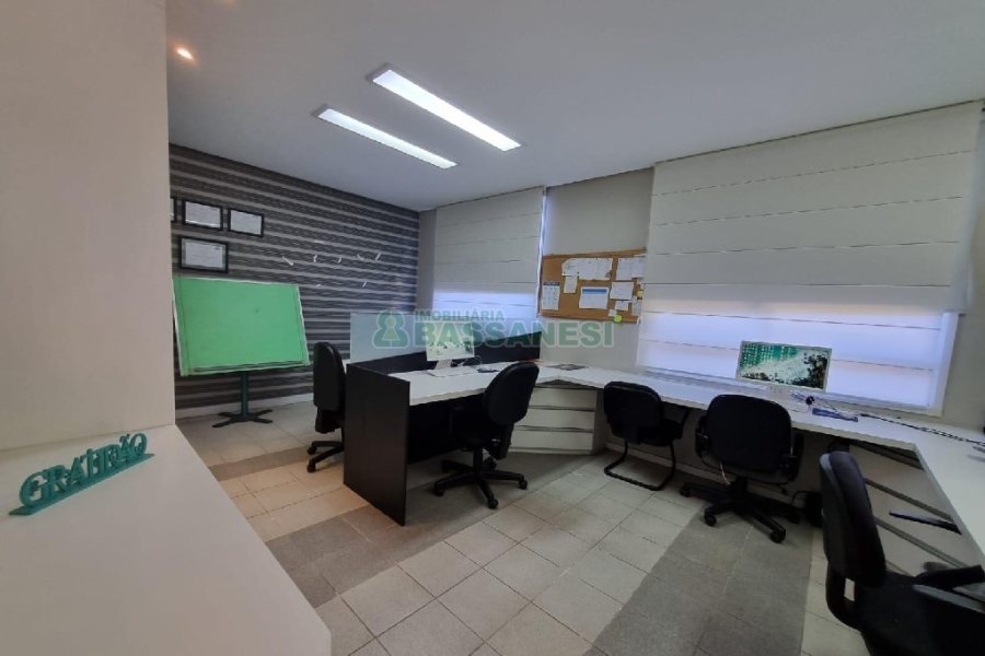 Loja com 47m², no bairro Petrópolis em Caxias do Sul para Alugar