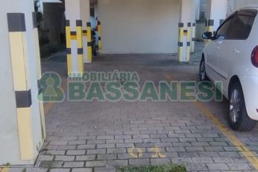 Apartamento com 71m², 2 dormitórios, 1 vaga, no bairro Desvio Rizzo em Caxias do Sul para Comprar