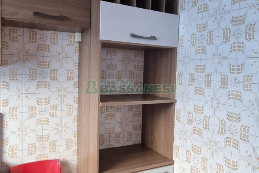 Apartamento com 60m², 2 dormitórios, no bairro São Pelegrino em Caxias do Sul para Comprar