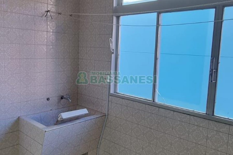 Apartamento com 60m², 2 dormitórios, no bairro São Pelegrino em Caxias do Sul para Comprar