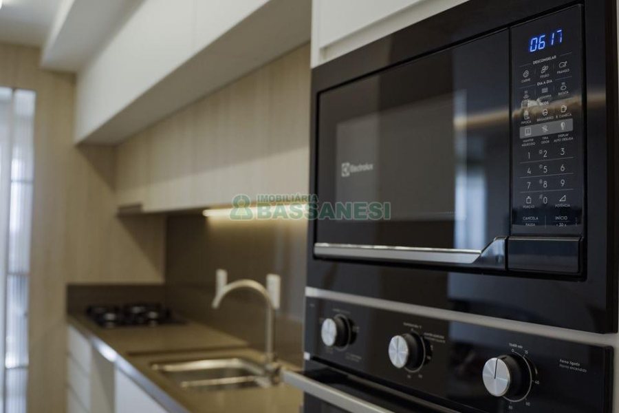 Apartamento com 110m², 3 dormitórios, 2 vagas, no bairro Petrópolis em Caxias do Sul para Comprar