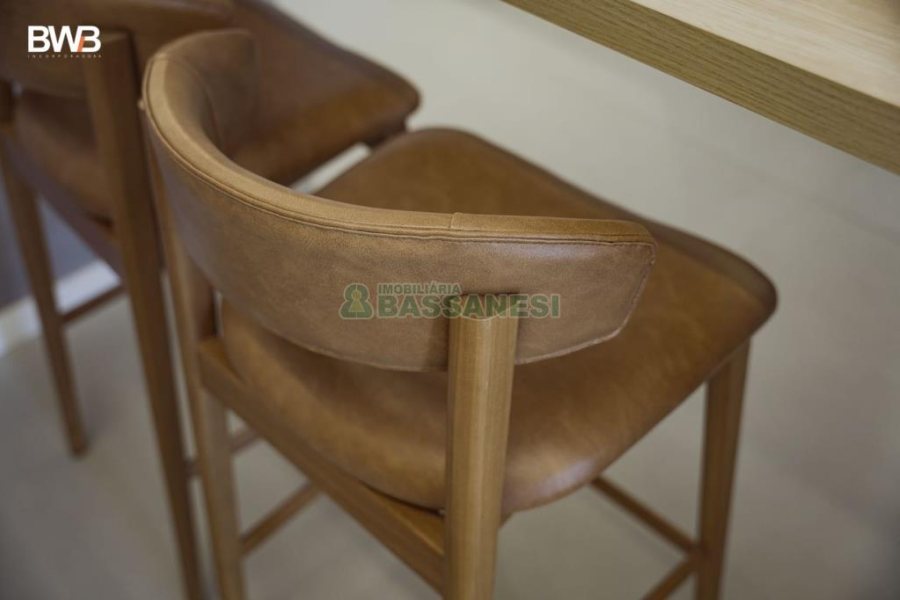 Apartamento com 110m², 3 dormitórios, 2 vagas, no bairro Petrópolis em Caxias do Sul para Comprar