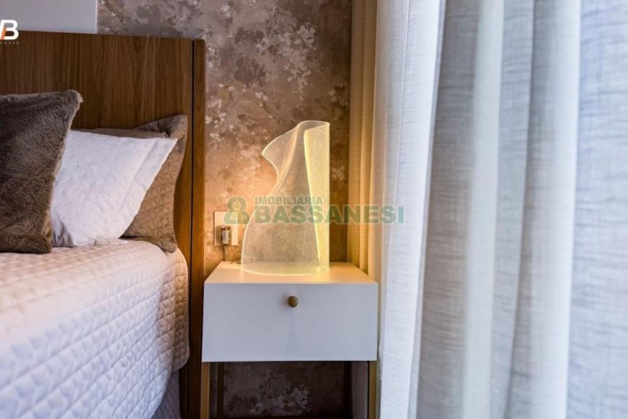 Apartamento com 110m², 3 dormitórios, 2 vagas, no bairro Petrópolis em Caxias do Sul para Comprar