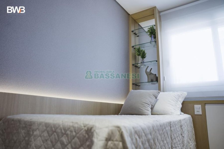 Apartamento com 110m², 3 dormitórios, 2 vagas, no bairro Petrópolis em Caxias do Sul para Comprar