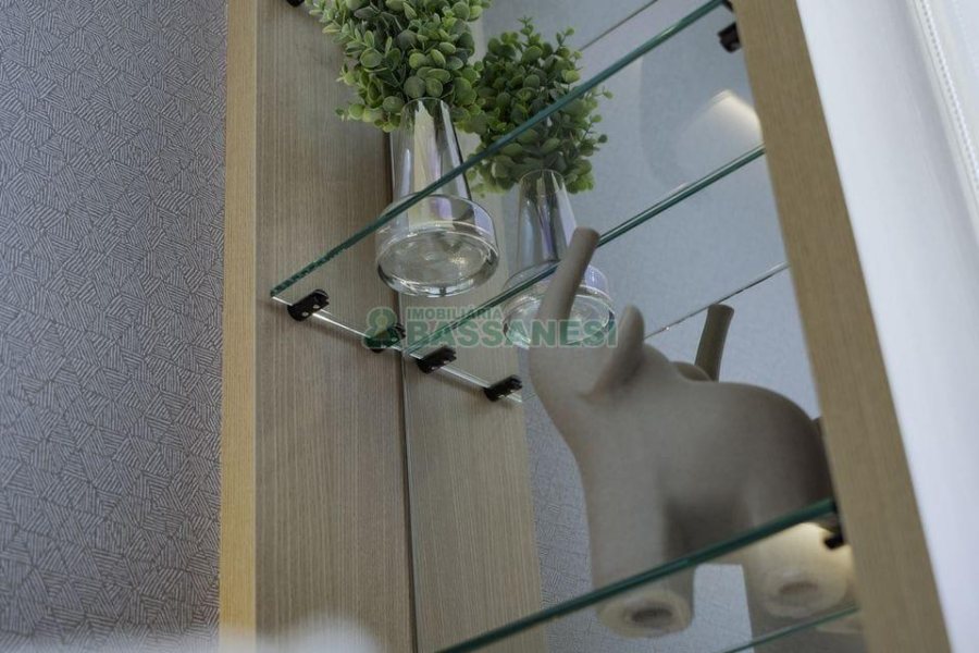 Apartamento com 110m², 3 dormitórios, 2 vagas, no bairro Petrópolis em Caxias do Sul para Comprar