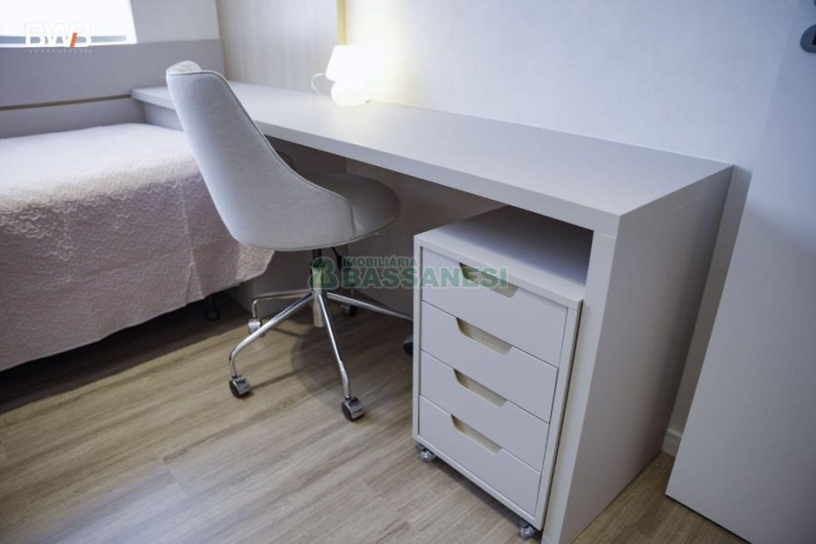 Apartamento com 110m², 3 dormitórios, 2 vagas, no bairro Petrópolis em Caxias do Sul para Comprar