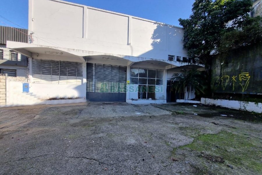Pavilhão com 1000m², no bairro Sagrada Família em Caxias do Sul para Alugar