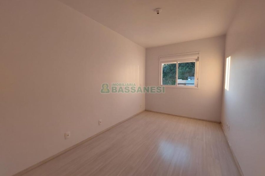 Apartamento com 72m², 3 dormitórios, 1 vaga, no bairro São Luiz em Caxias do Sul para Comprar