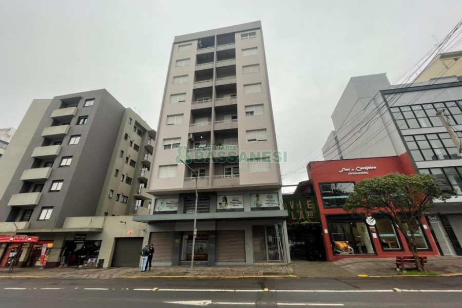 Apartamento com 110m², 3 dormitórios, no bairro Centro em Caxias do Sul para Comprar