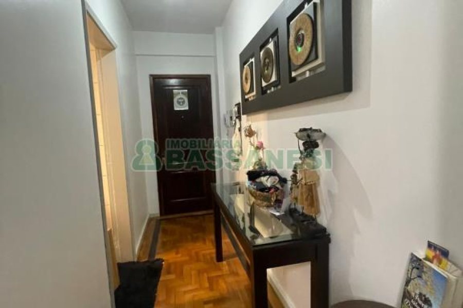 Apartamento com 110m², 3 dormitórios, no bairro Centro em Caxias do Sul para Comprar