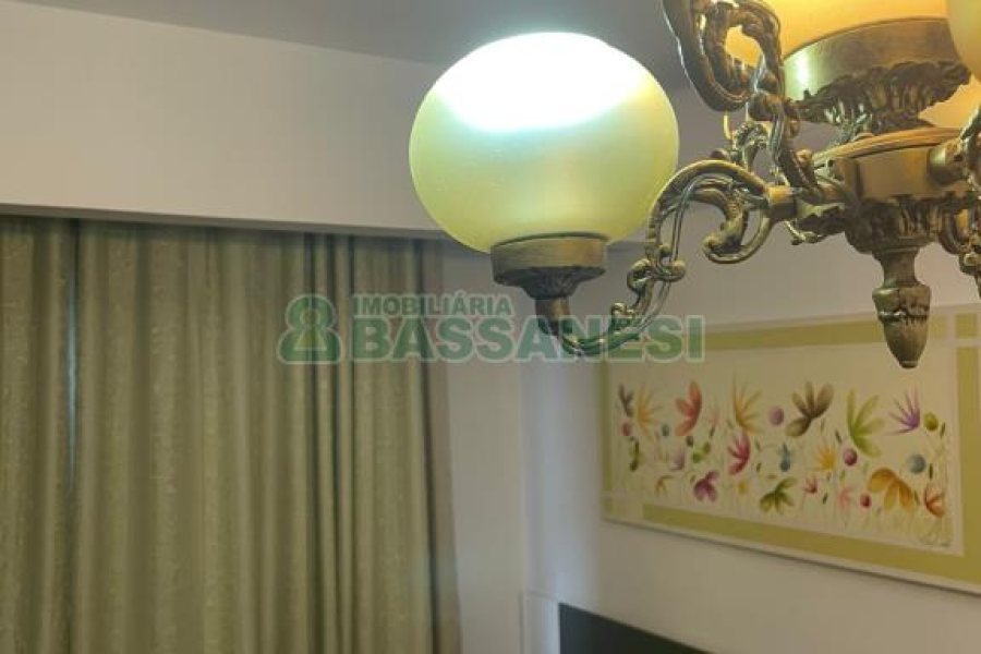 Apartamento com 110m², 3 dormitórios, no bairro Centro em Caxias do Sul para Comprar