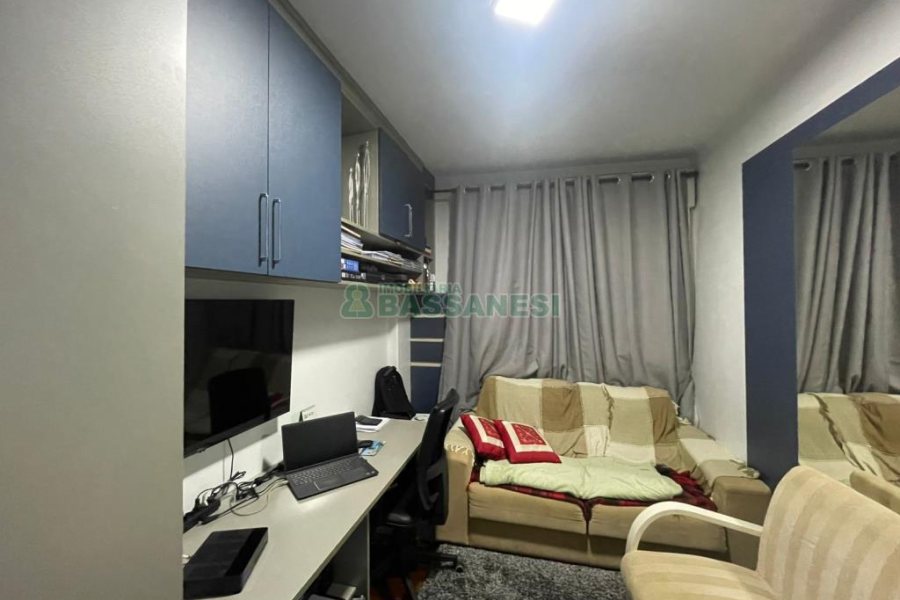 Apartamento com 110m², 3 dormitórios, no bairro Centro em Caxias do Sul para Comprar