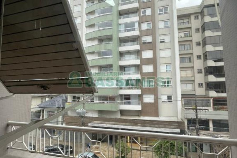 Apartamento com 110m², 3 dormitórios, no bairro Centro em Caxias do Sul para Comprar