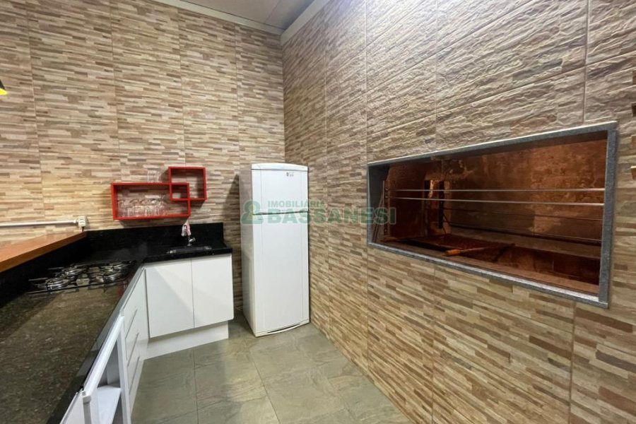 Apartamento com 110m², 3 dormitórios, no bairro Centro em Caxias do Sul para Comprar