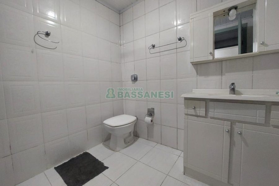 Casa com 125m², 3 dormitórios, 2 vagas, no bairro Presidente Vargas em Caxias do Sul para Comprar