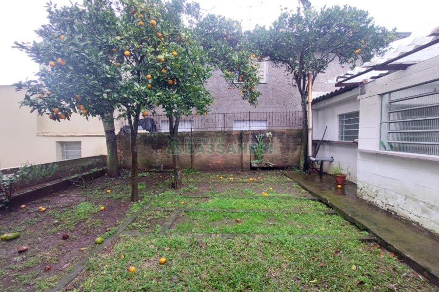 Casa com 125m², 3 dormitórios, 2 vagas, no bairro Presidente Vargas em Caxias do Sul para Comprar
