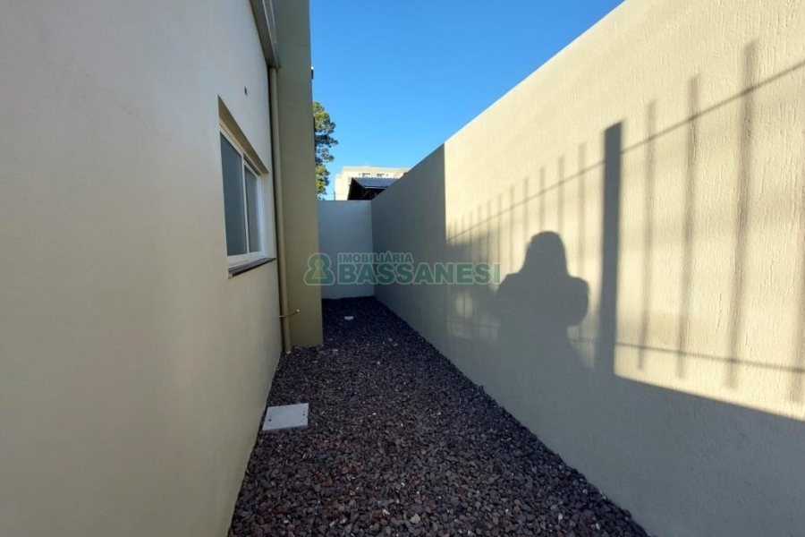 Sobrado com 130m², 3 dormitórios, 2 vagas, no bairro São Luiz em Caxias do Sul para Comprar