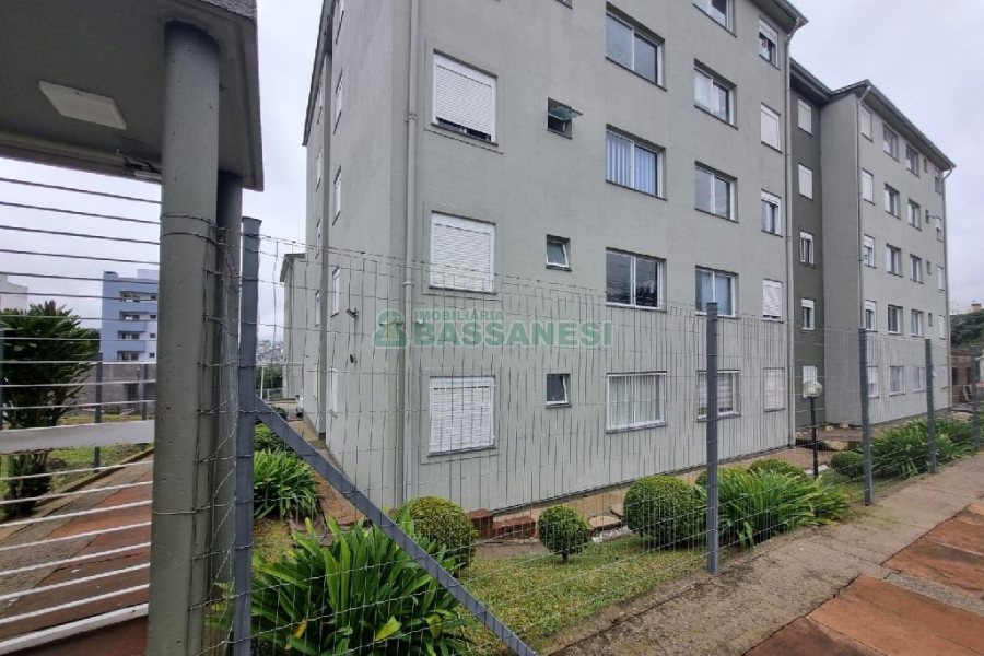 Apartamento com 44m², 2 dormitórios, 1 vaga, no bairro São Luiz em Caxias do Sul para Alugar