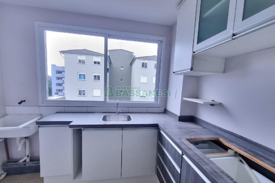 Apartamento com 44m², 2 dormitórios, 1 vaga, no bairro São Luiz em Caxias do Sul para Alugar