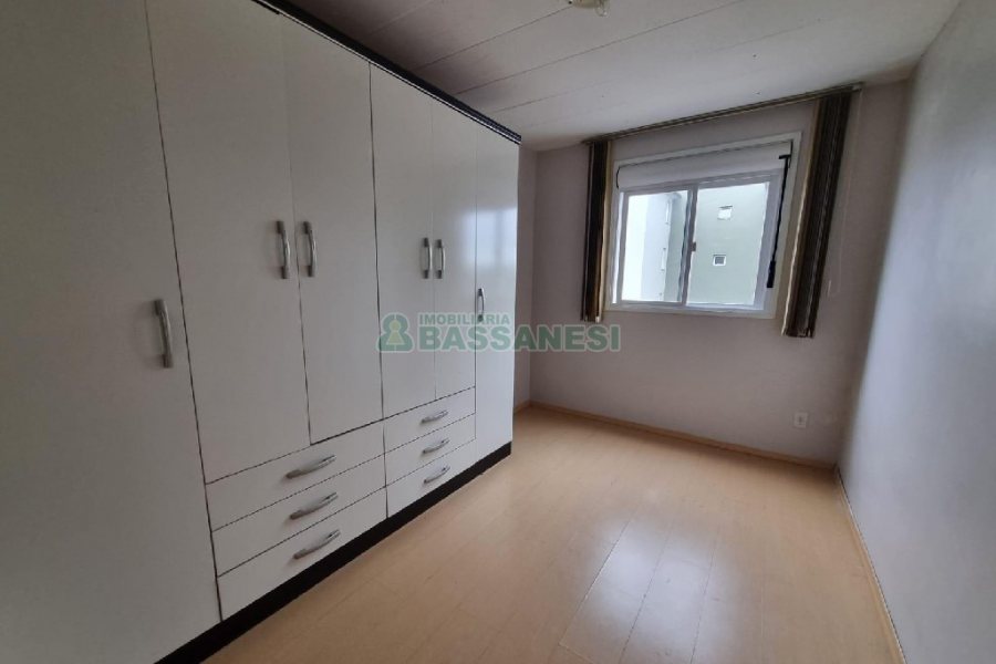 Apartamento com 44m², 2 dormitórios, 1 vaga, no bairro São Luiz em Caxias do Sul para Alugar