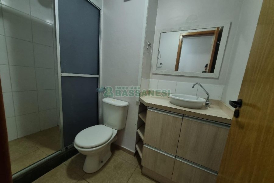 Apartamento com 44m², 2 dormitórios, 1 vaga, no bairro São Luiz em Caxias do Sul para Alugar