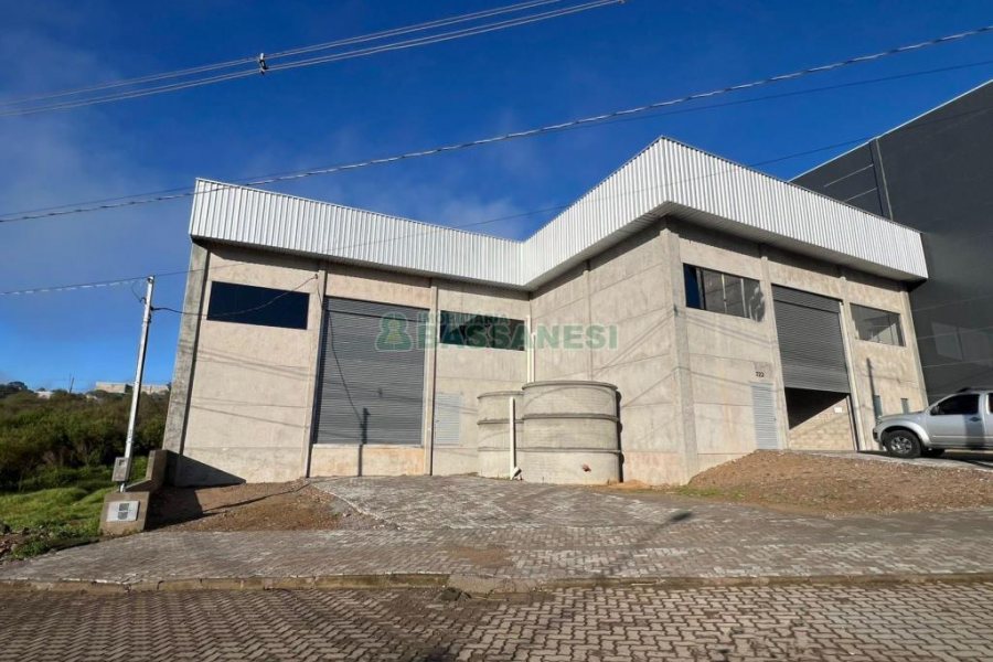 Pavilhão com 1160m², no bairro Jardim das Hortências em Caxias do Sul para Alugar