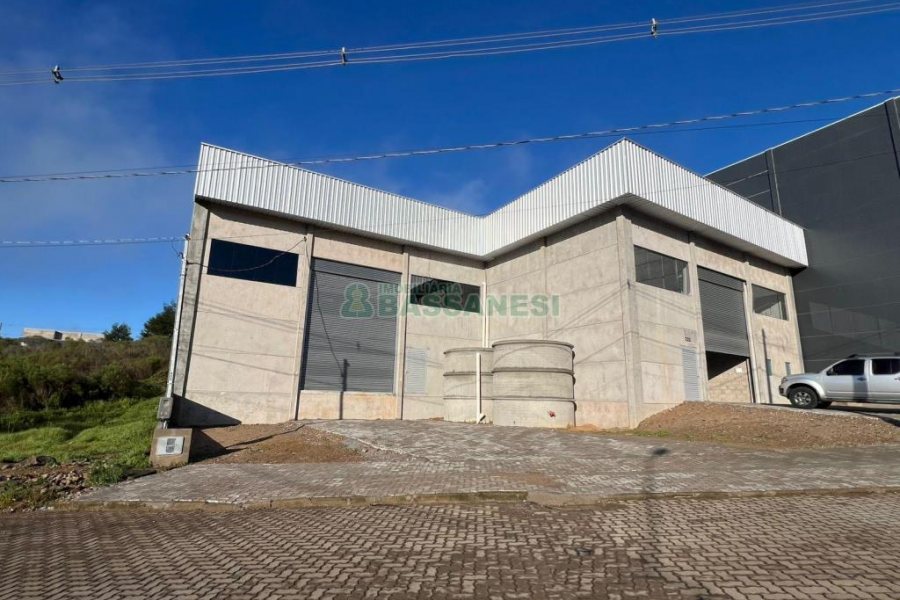 Pavilhão com 1160m², no bairro Jardim das Hortências em Caxias do Sul para Alugar