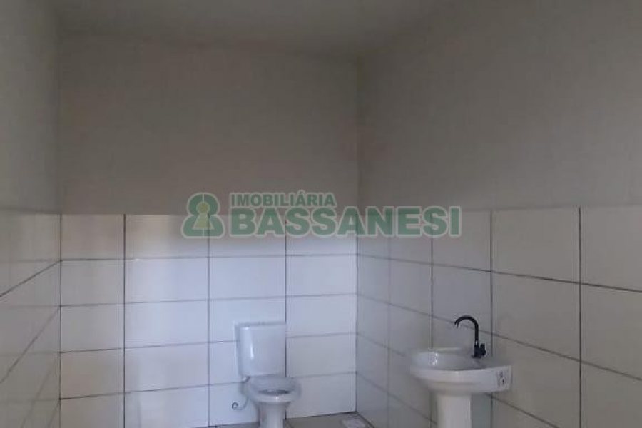 Pavilhão com 330m², no bairro Jardim das Hortências em Caxias do Sul para Alugar