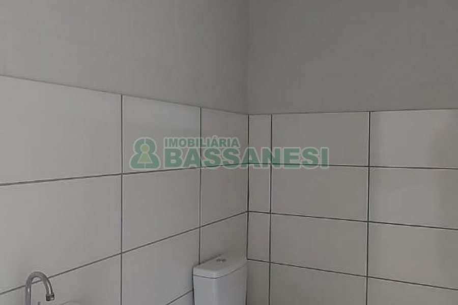 Pavilhão com 330m², no bairro Jardim das Hortências em Caxias do Sul para Alugar