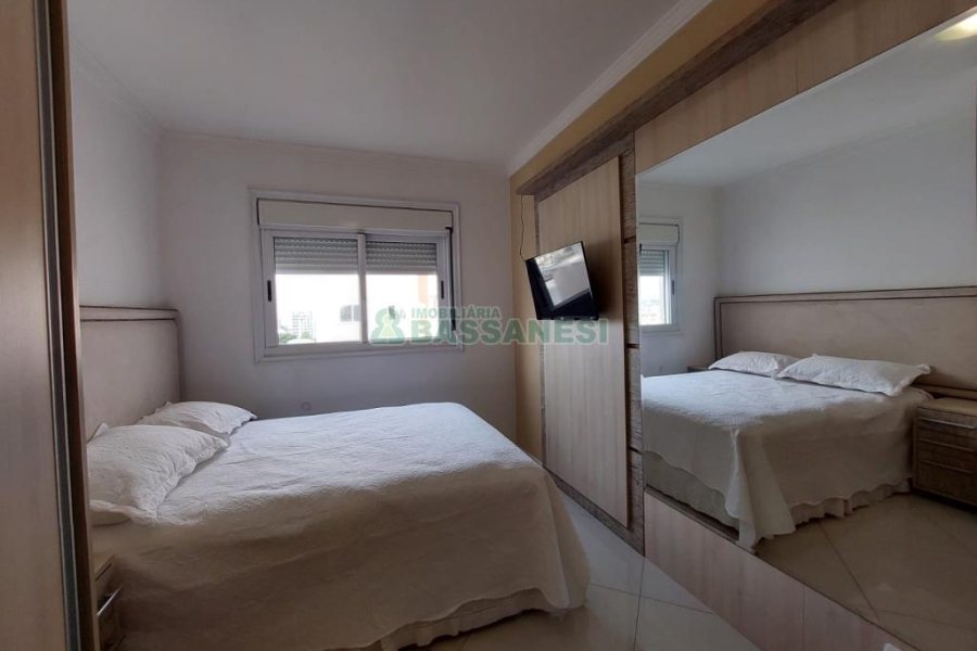 Apto Mobiliado com 200m², 4 dormitórios, 4 vagas, no bairro São Pelegrino em Caxias do Sul para Comprar