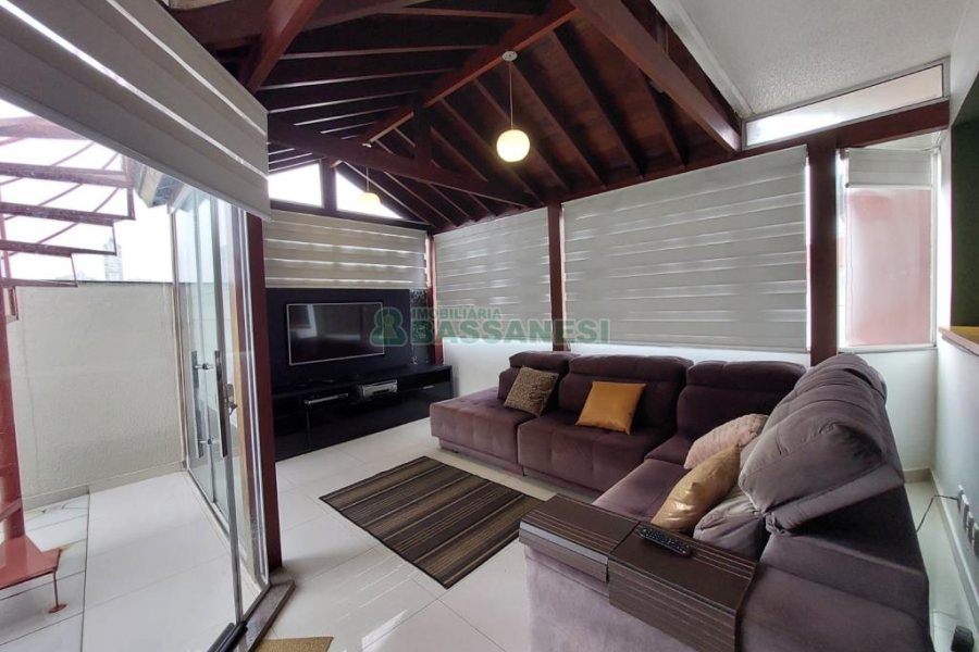 Apto Mobiliado com 200m², 4 dormitórios, 4 vagas, no bairro São Pelegrino em Caxias do Sul para Comprar