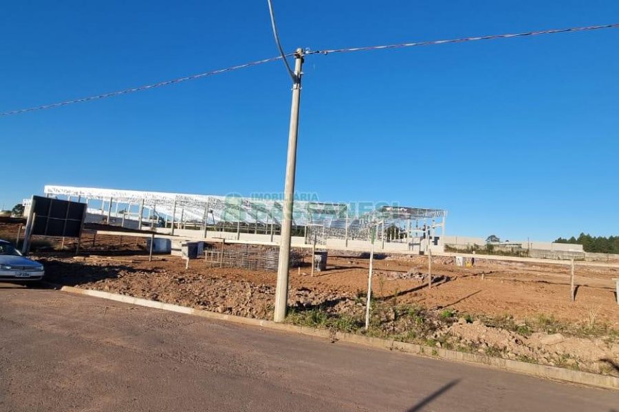 Pavilhão com 2975m², no bairro Distrito Industrial em Caxias do Sul para Alugar