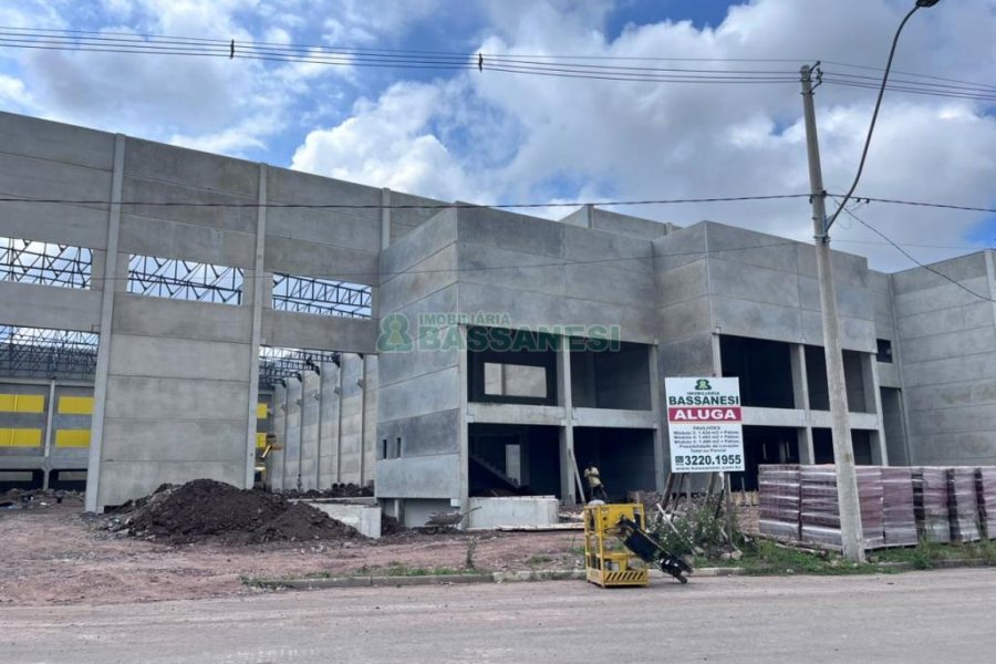 Pavilhão com 1434m², no bairro Distrito Industrial em Caxias do Sul para Alugar