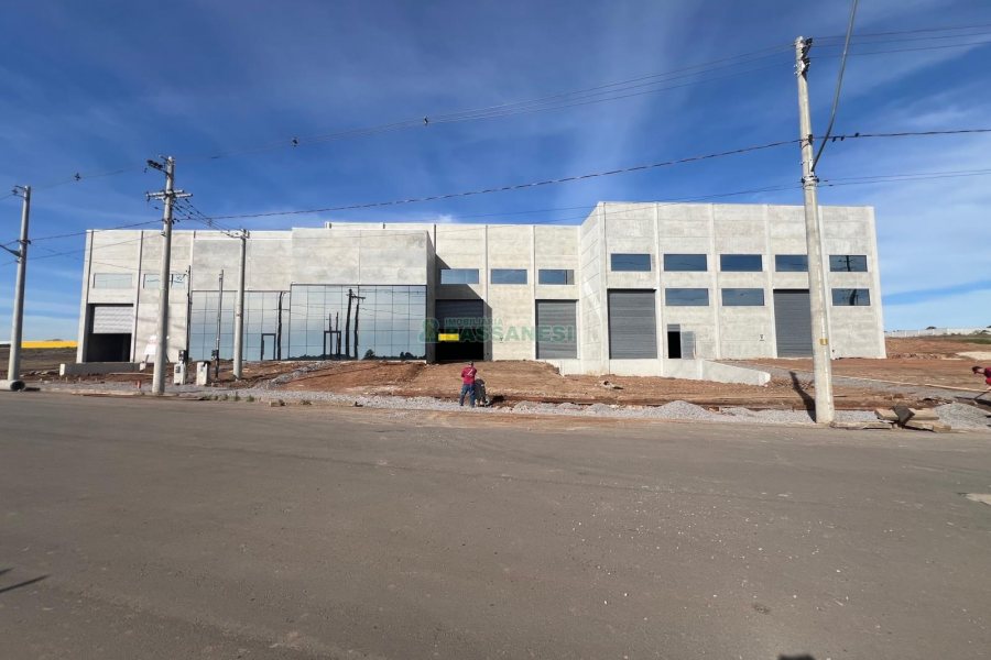 Pavilhão com 1434m², no bairro Distrito Industrial em Caxias do Sul para Alugar