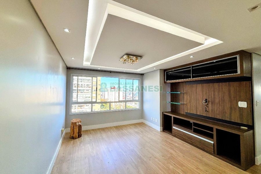 Apartamento com 107m², 3 dormitórios, 2 vagas, no bairro Universitário em Caxias do Sul para Alugar