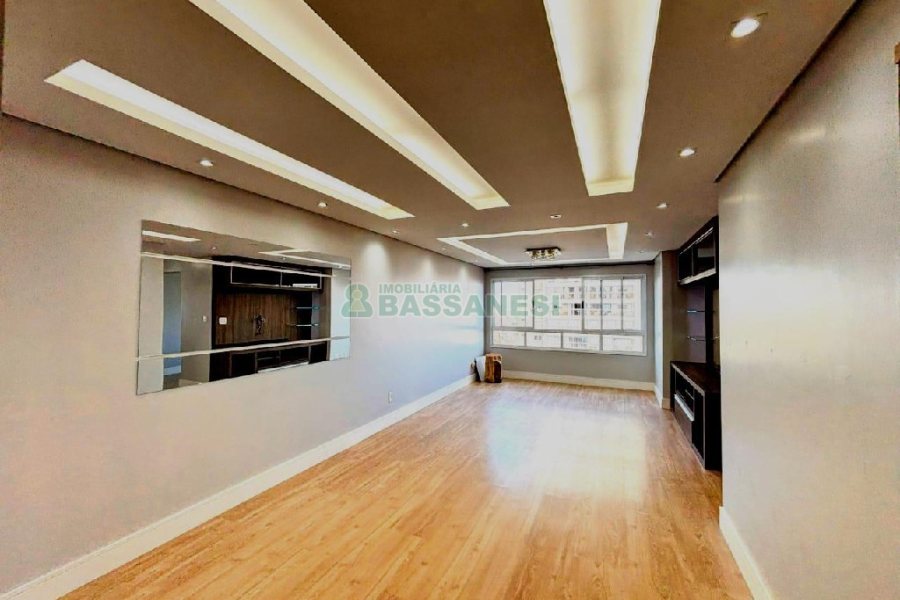 Apartamento com 107m², 3 dormitórios, 2 vagas, no bairro Universitário em Caxias do Sul para Alugar