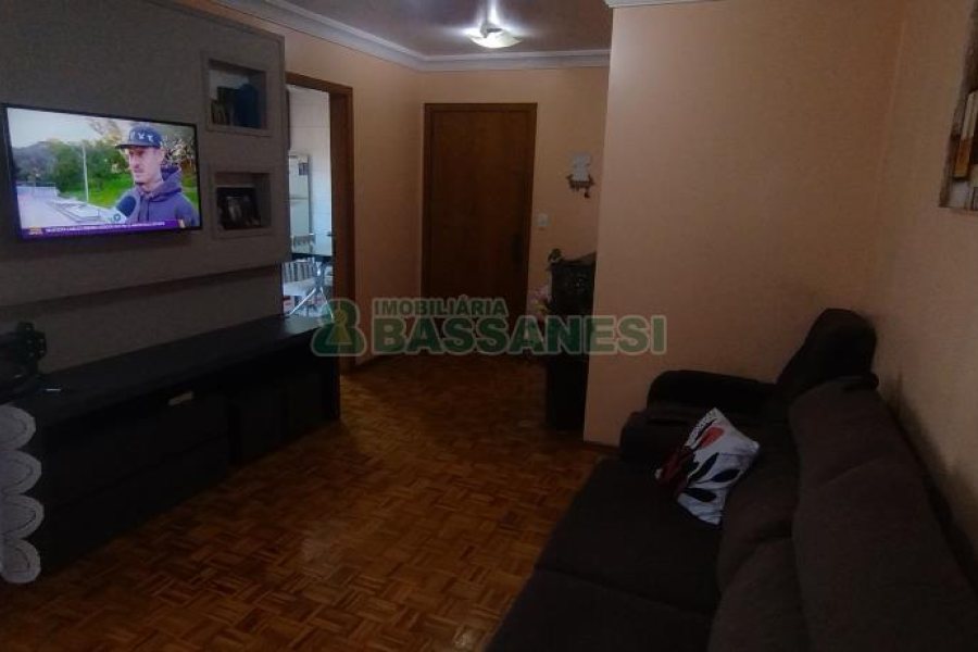 Apartamento com 83m², 3 dormitórios, 1 vaga, no bairro Fatima em Caxias do Sul para Comprar