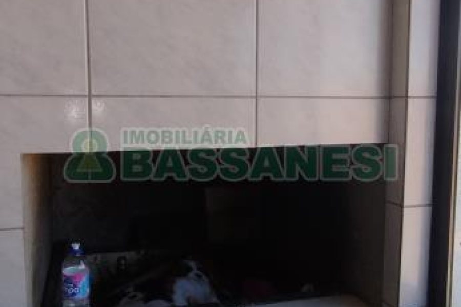 Apartamento com 83m², 3 dormitórios, 1 vaga, no bairro Fatima em Caxias do Sul para Comprar
