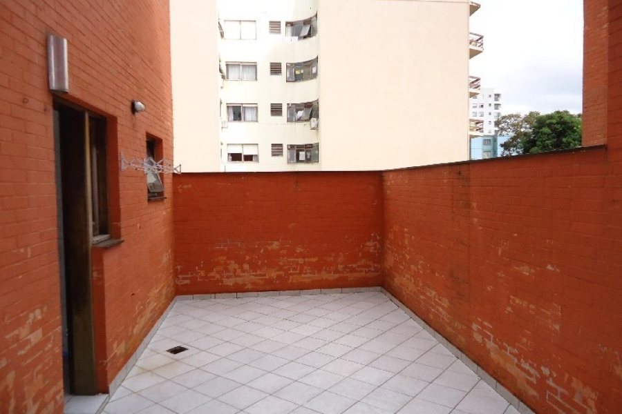 Apartamento com 111m², 2 dormitórios, 1 vaga, no bairro Centro em Caxias do Sul para Alugar