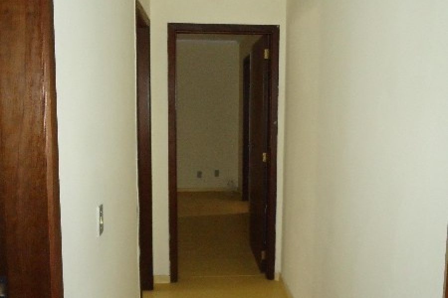 Apartamento com 111m², 2 dormitórios, 1 vaga, no bairro Centro em Caxias do Sul para Alugar