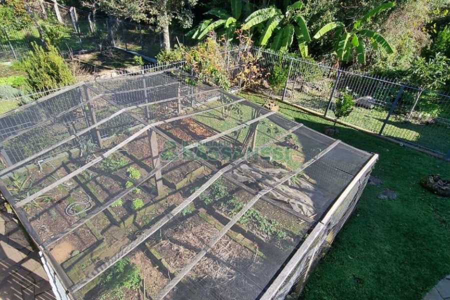 Casa com 200m², 3 dormitórios, 2 vagas, no bairro Vila Verde em Caxias do Sul para Comprar