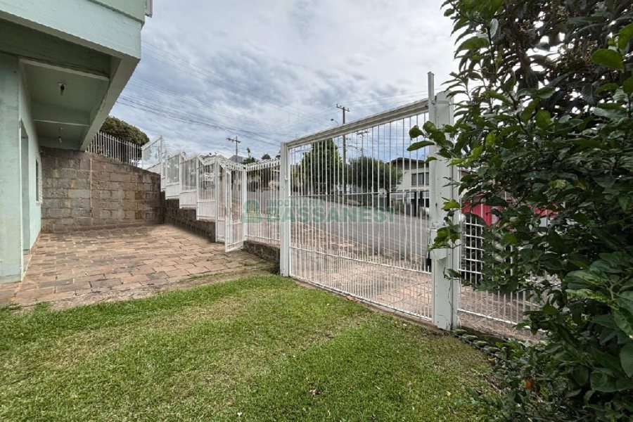 Casa com 120m², 10 vagas, no bairro Santa Lúcia em Caxias do Sul para Alugar