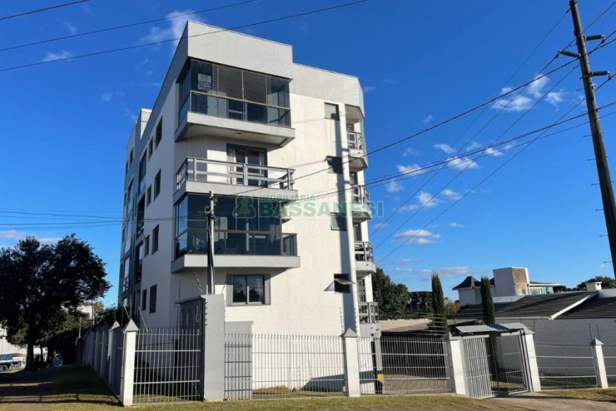 Apartamento com 74m², 2 dormitórios, 2 vagas, no bairro Santa Catarina em Caxias do Sul para Comprar